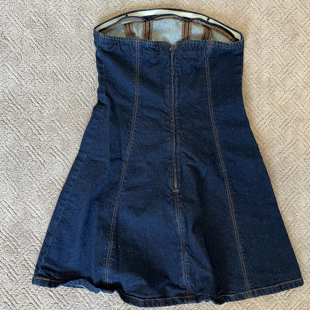 Abercrombie & Fitch Mila Strapless Denim Dress - Picture 4 of 4